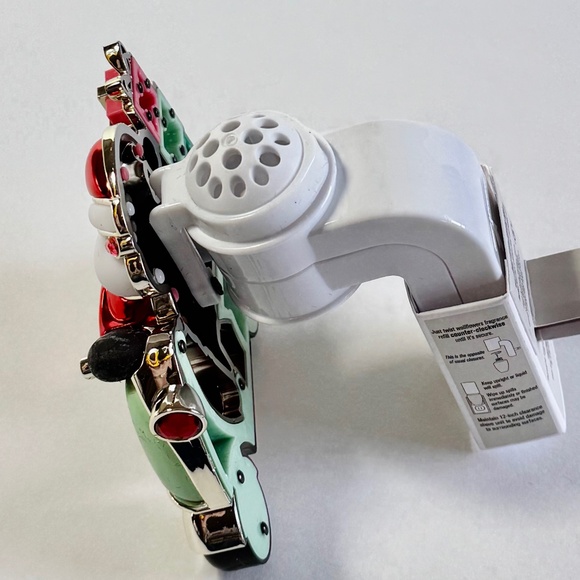 SANTA SCOOTER Wallflowers Fragrance Plug - Picture 2 of 3